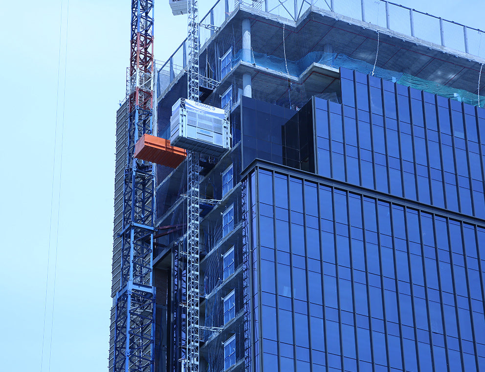 ALBA PHM henkilöhissi työmaalla