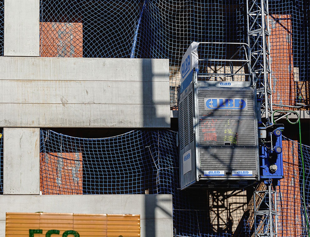 turvallinen henkilökuljetushissi