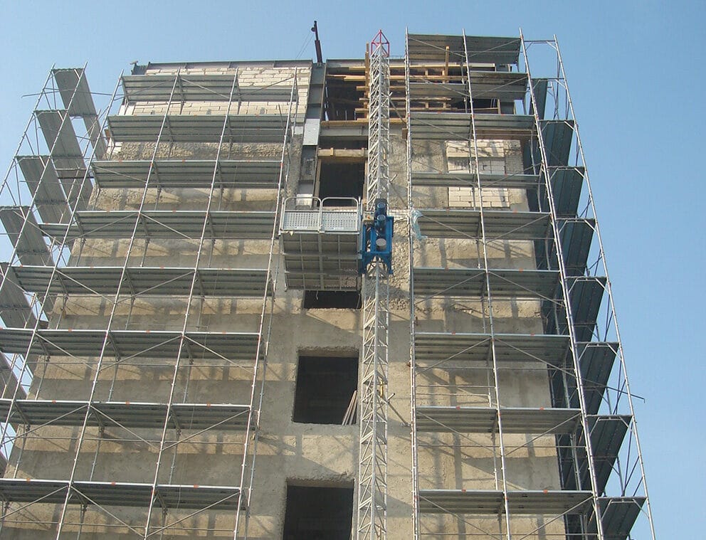 ALBA MC 1000 – Tehokas tavarahissi raskaaseen työmaakäyttöön