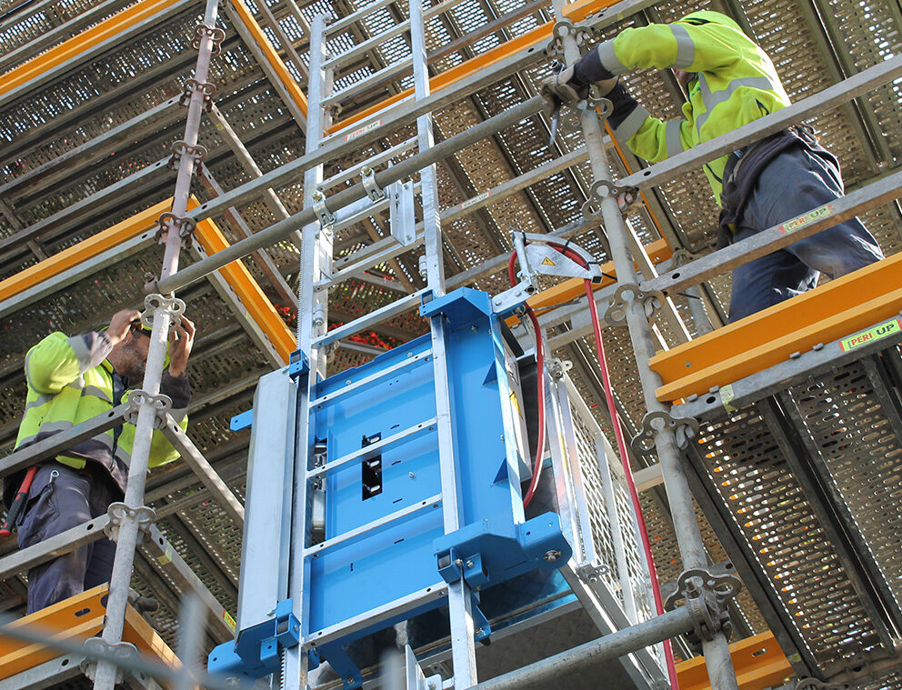 helppo ja kevyt työmaahissi